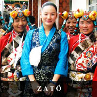 image of Tenpela Jamyangling at opening of Zatod Tibetan Library with local girls